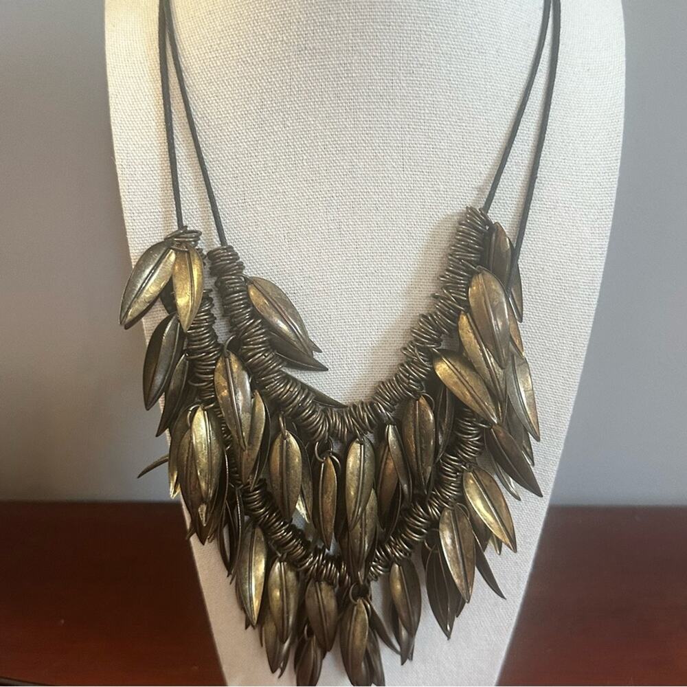 Banana Republic Statement Necklace Leaf Heavy Chunky Jewelry Vintage Retro